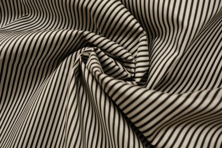 Stripes Lining Black